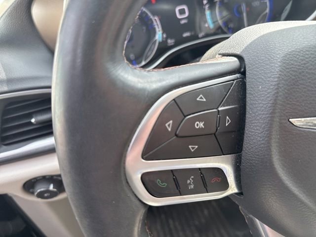 Used 2017 Chrysler Pacifica Touring-L Plus w/ Advanced Safetytec Group image 14