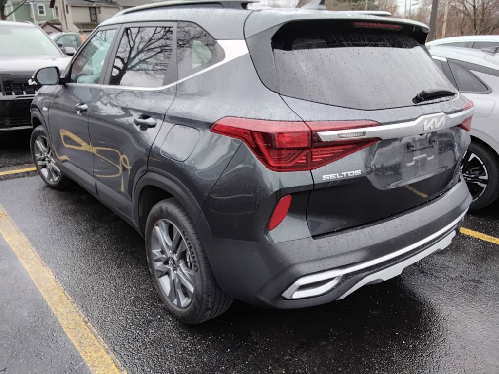 Used 2023 Kia Seltos S image 5