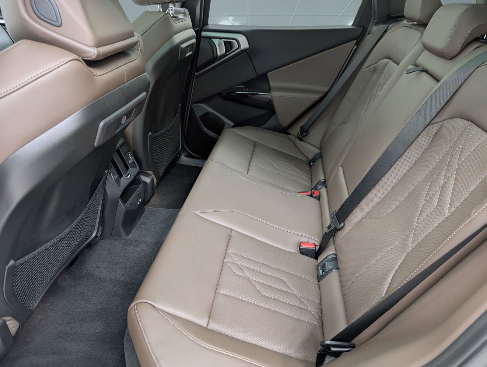 New 2026 BMW X3 xDrive30i w/ Convenience Package AWD/4WD image 15
