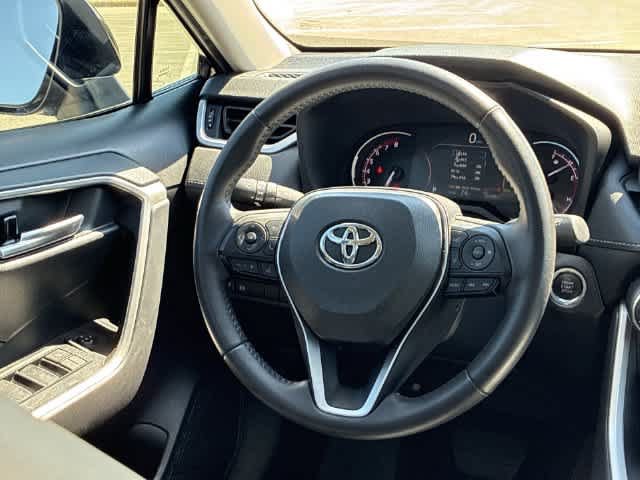 Used 2025 Toyota RAV4 XLE Premium FWD image 25
