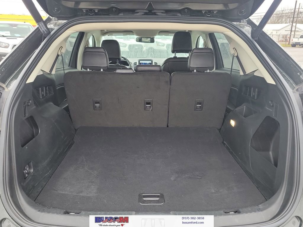 Used 2022 Ford Edge SEL w/ Convenience Package image 9