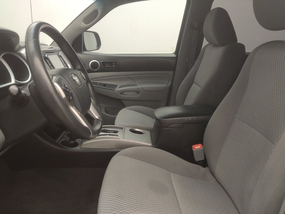 Used 2015 Toyota Tacoma PreRunner w/ SR5 Package RWD image 17