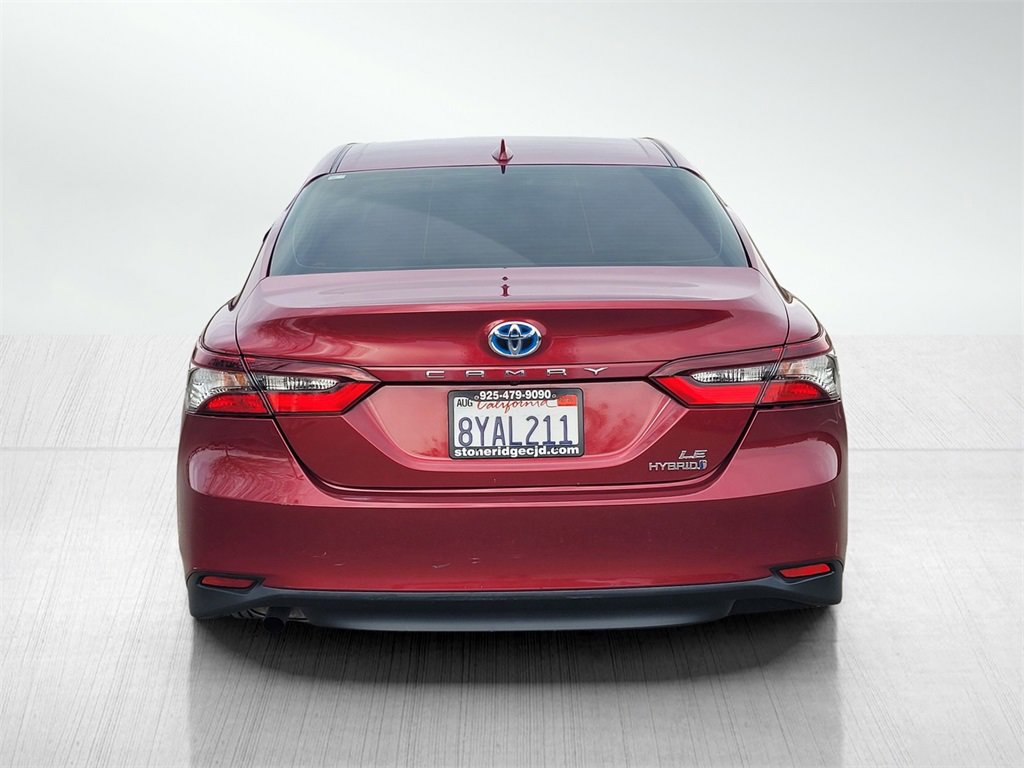 Used 2021 Toyota Camry LE image 5