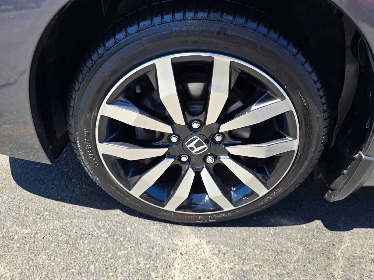 Used 2015 Honda Civic EX-L image 11