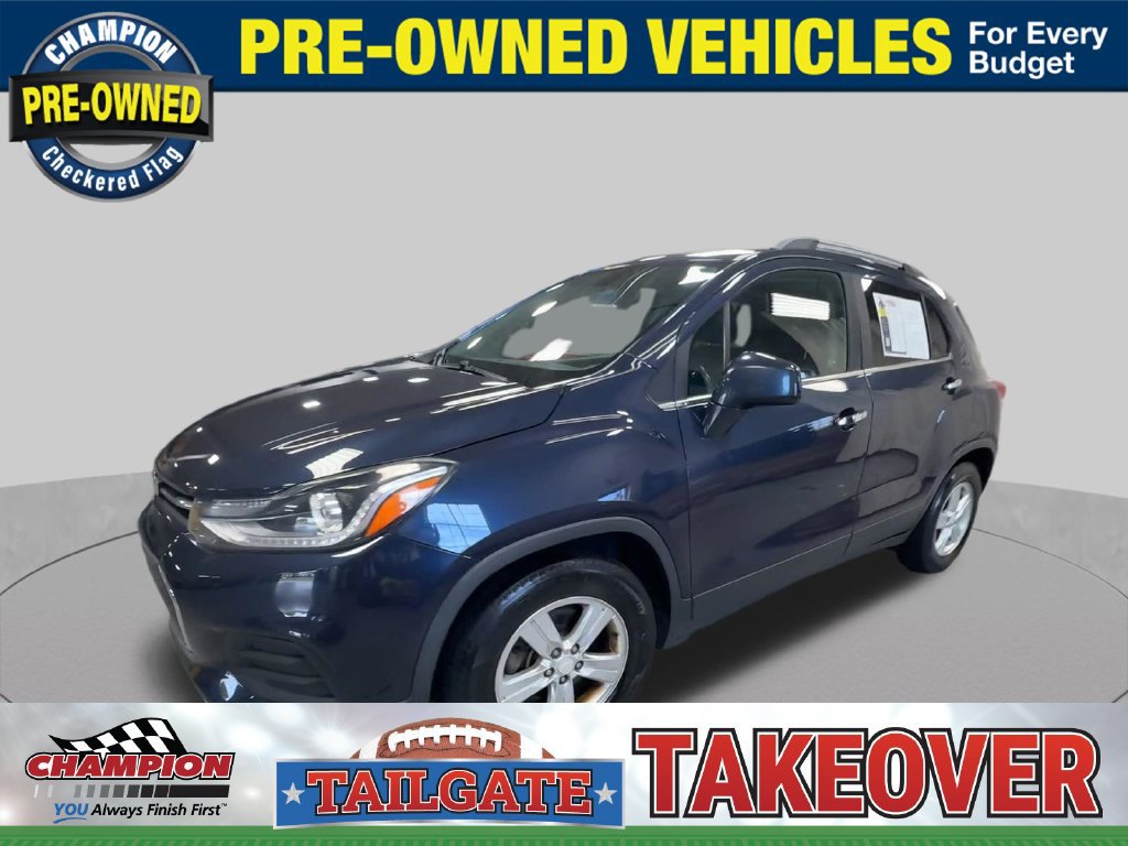 Used 2018 Chevrolet Trax LT w/ Sun & Sound Package FWD image 5