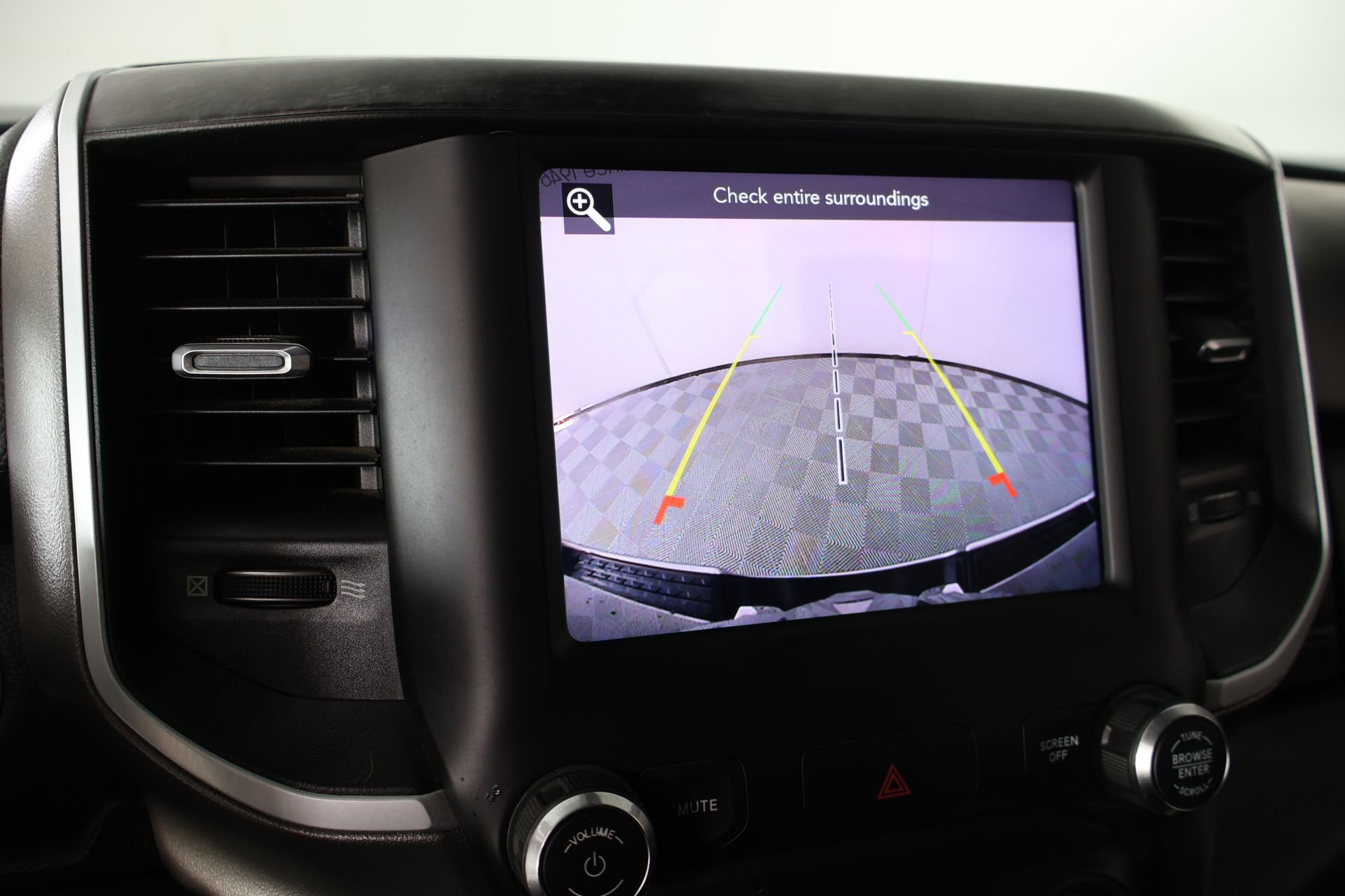 Used 2020 RAM 1500 Big Horn AWD/4WD image 6