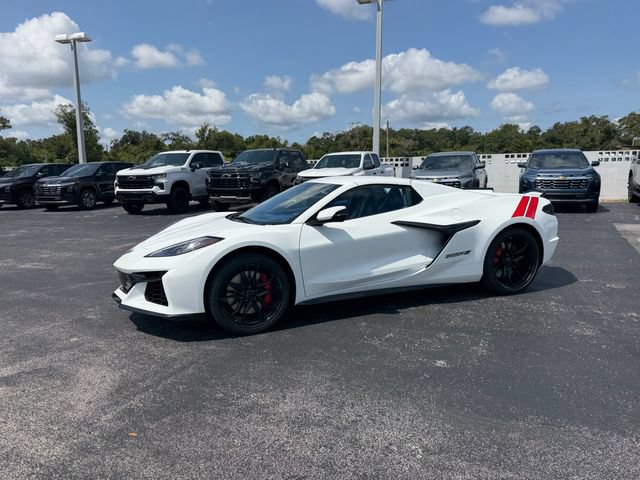 New 2027 Chevrolet Corvette Grand Sport w/ Z52 Sport Performance Package RWD image 3