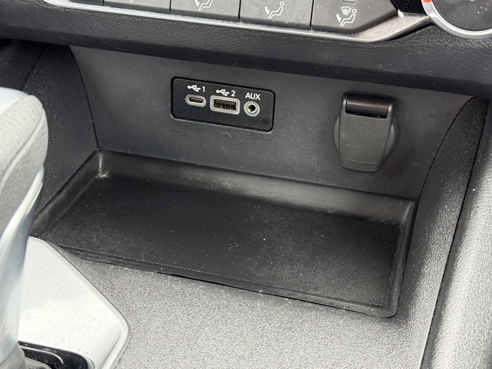 Used 2025 Nissan Altima 2.5 SV FWD image 24