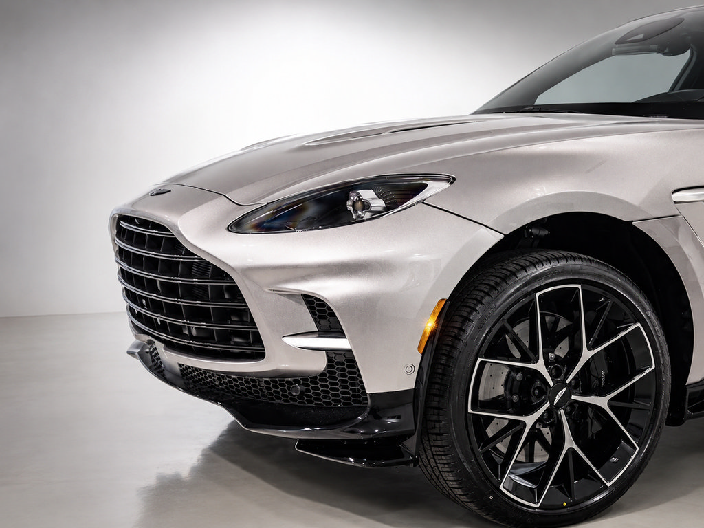 New 2026 Aston Martin DBX 707 AWD/4WD image 4