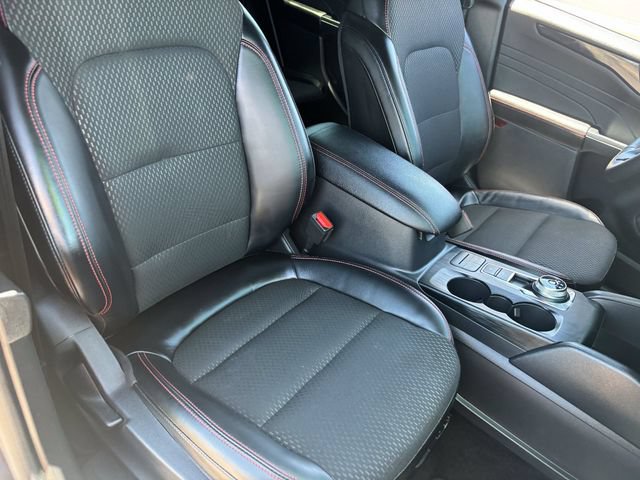Used 2025 Ford Escape ST-Line Select AWD/4WD image 10