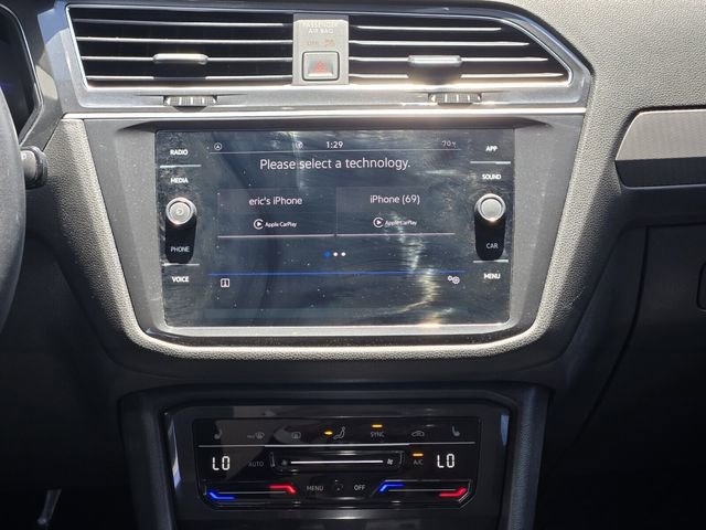 Certified 2023 Volkswagen Tiguan SE FWD image 16
