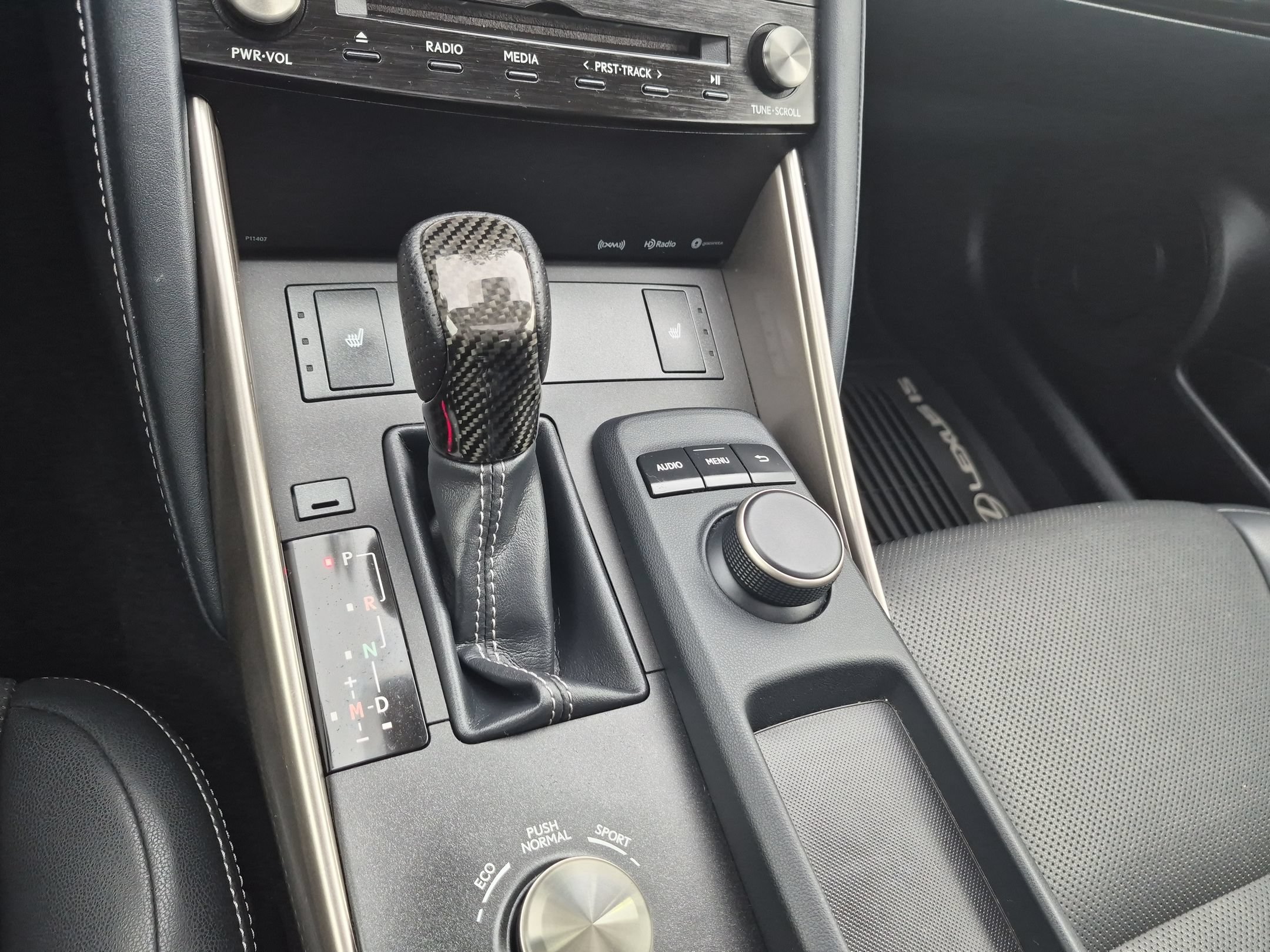 Used 2017 Lexus IS 300 AWD image 17