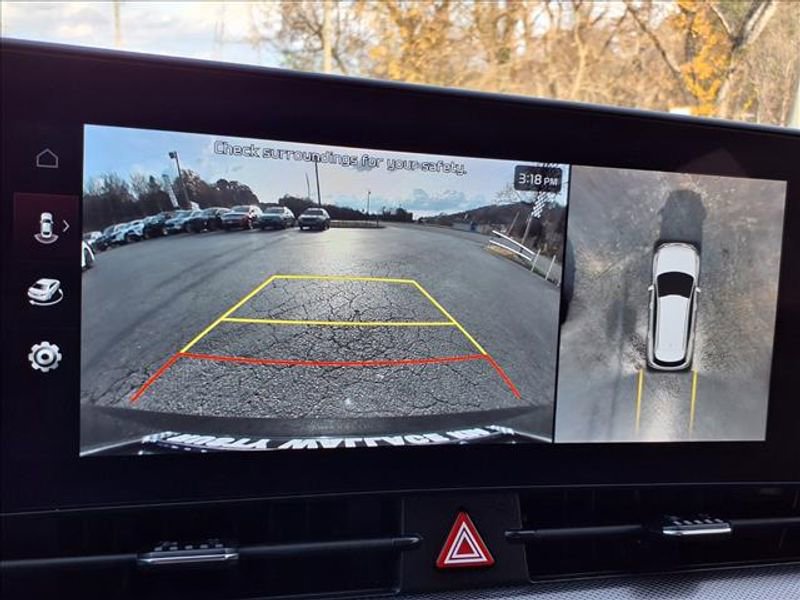 Used 2025 Kia Sportage SX image 19