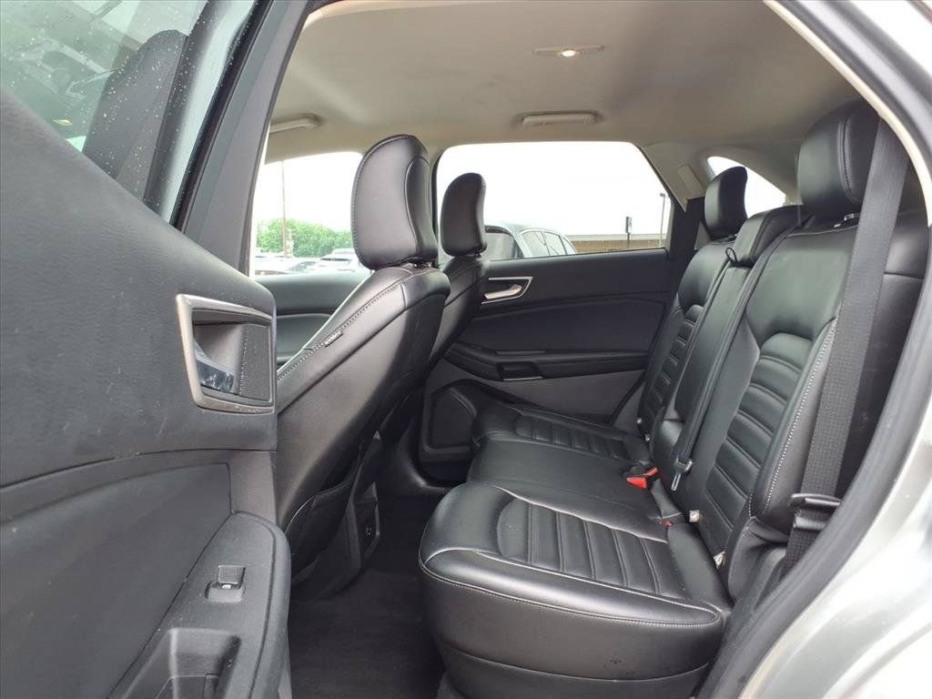 Used 2022 Ford Edge SEL AWD/4WD image 11