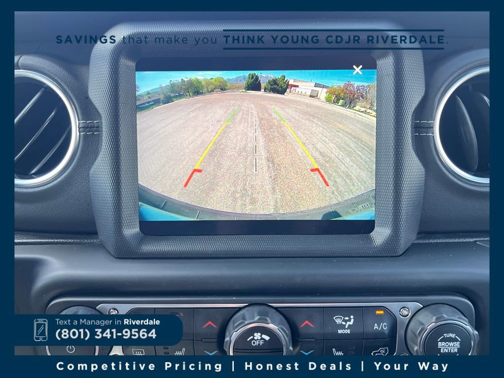 Used 2019 Jeep Wrangler Unlimited Sahara image 20