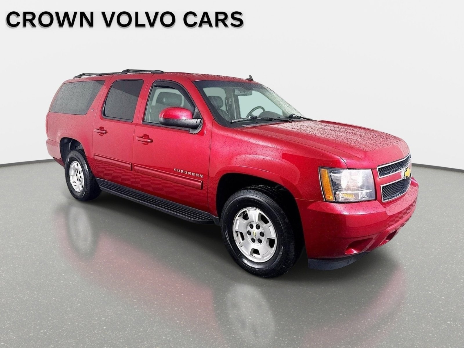 Used 2014 Chevrolet Suburban LT w/ Luxury Package AWD/4WD image 3