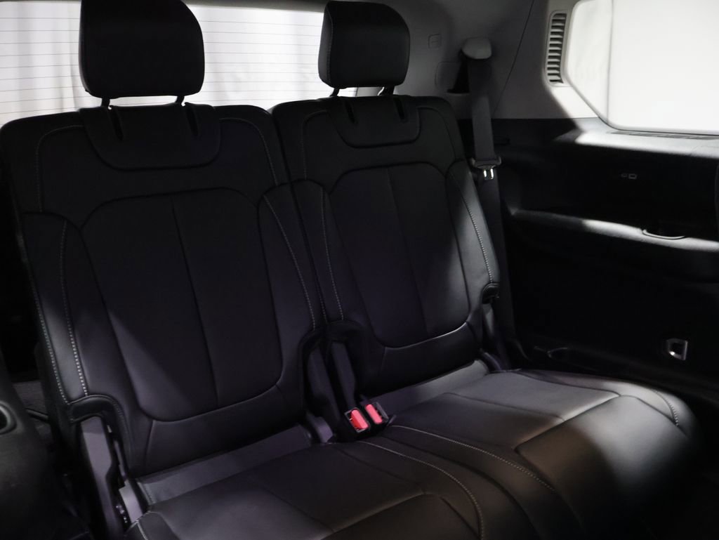 Used 2022 Jeep Grand Cherokee L Limited image 23