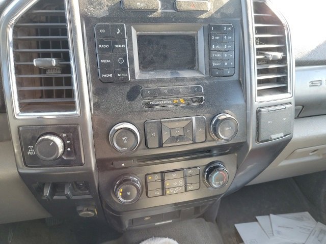 Used 2017 Ford F350 XLT image 11