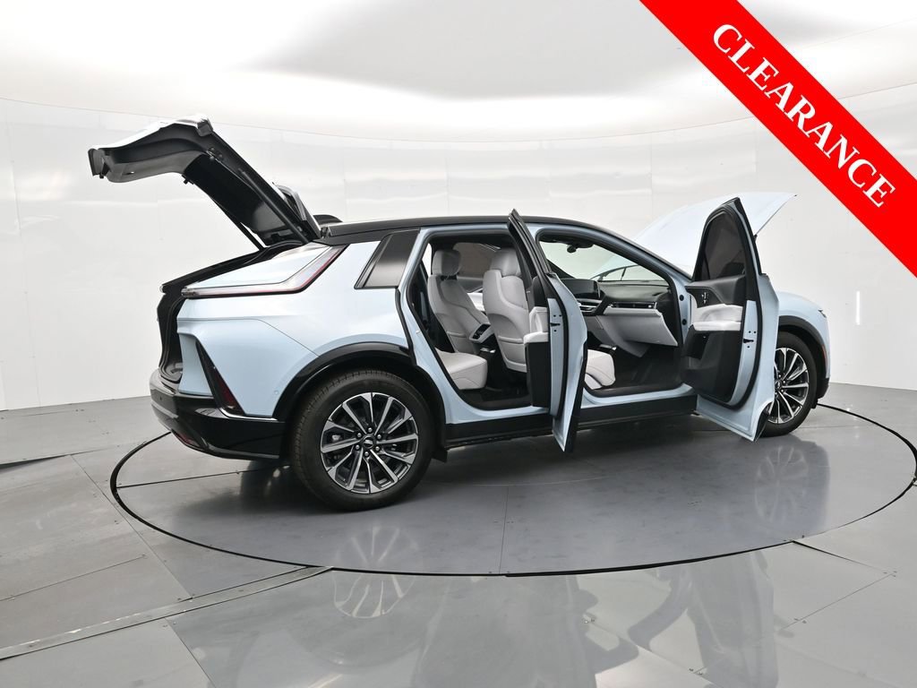 Used 2025 Cadillac Lyriq Sport image 44