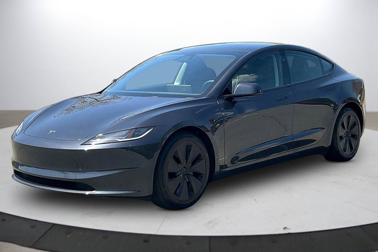 Used 2025 Tesla Model 3 Long Range image 4