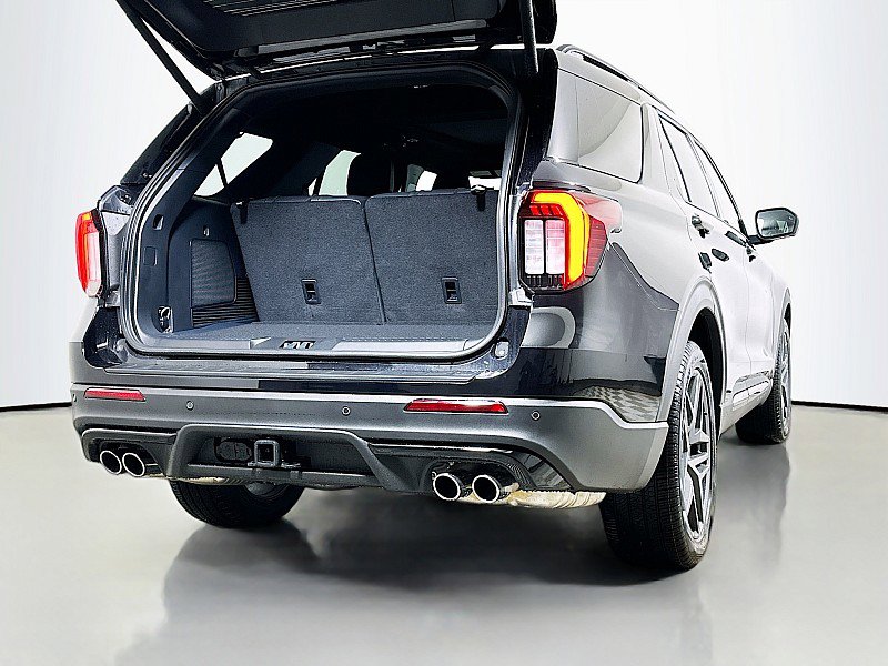 New 2026 Ford Explorer ST image 19