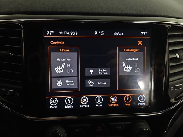 Used 2019 Jeep Grand Cherokee Laredo w/ Security & Convenience Group AWD/4WD image 15