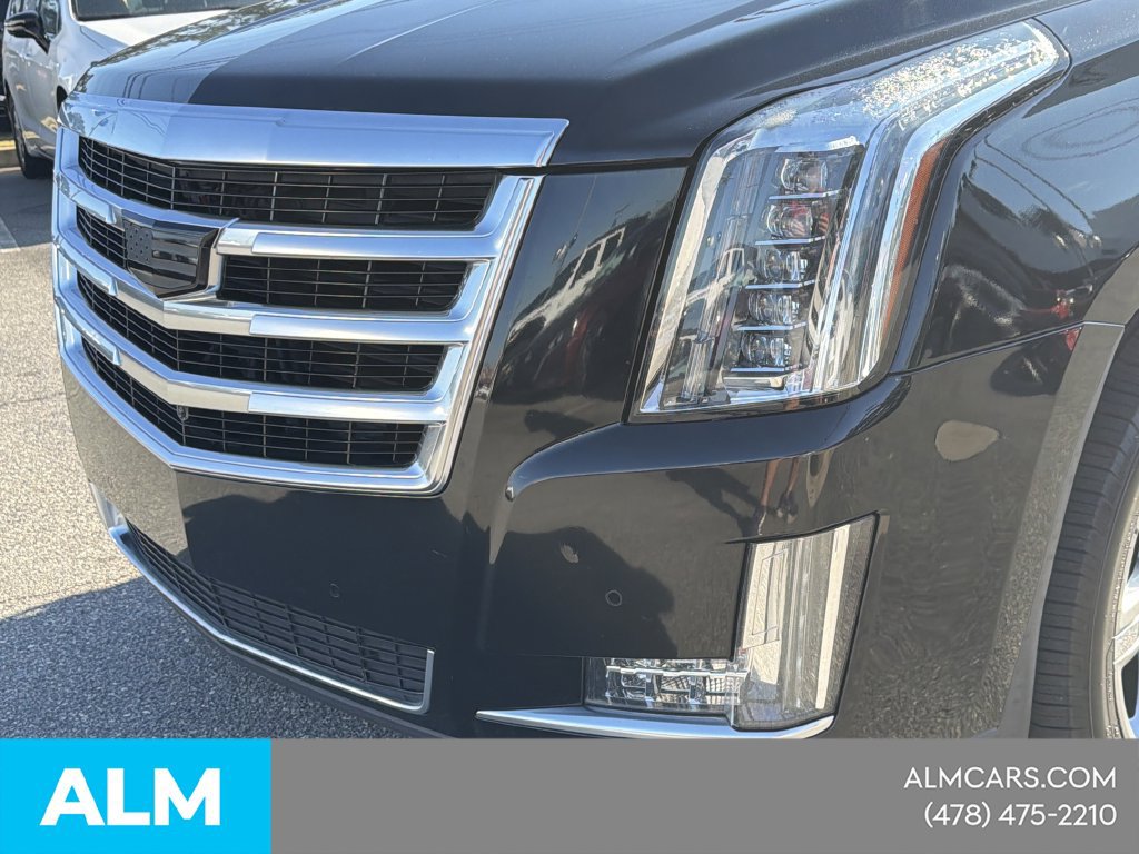 Used 2015 Cadillac Escalade Luxury RWD image 39