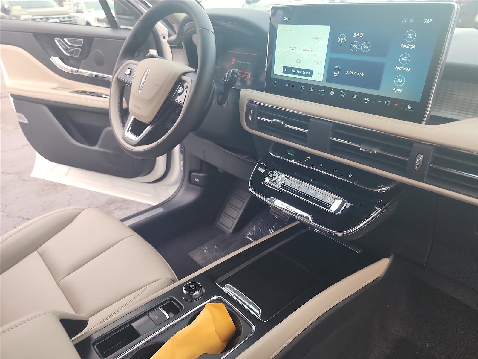 New 2026 Lincoln Corsair Premiere image 26