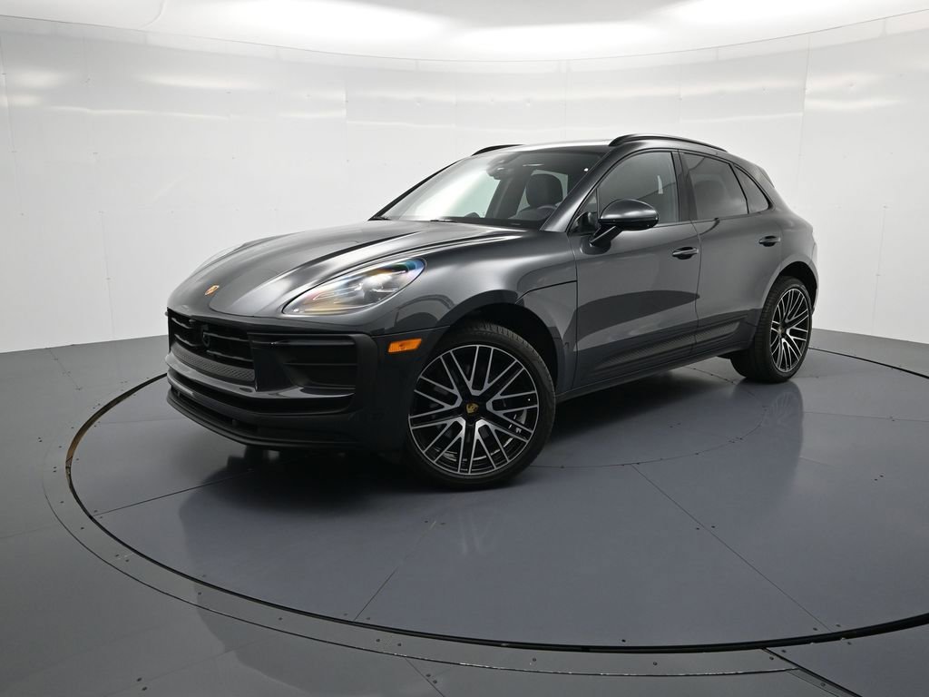 Certified 2026 Porsche Macan image 1