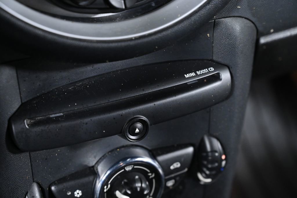 Used 2011 MINI Cooper Hardtop image 16