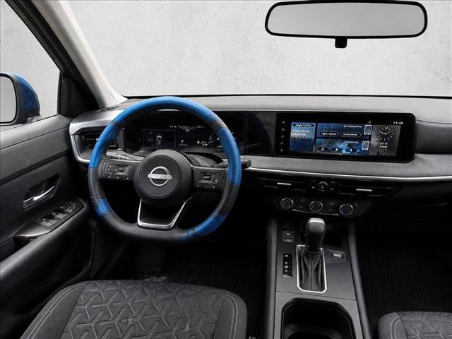 Used 2025 Nissan Kicks SV FWD image 23