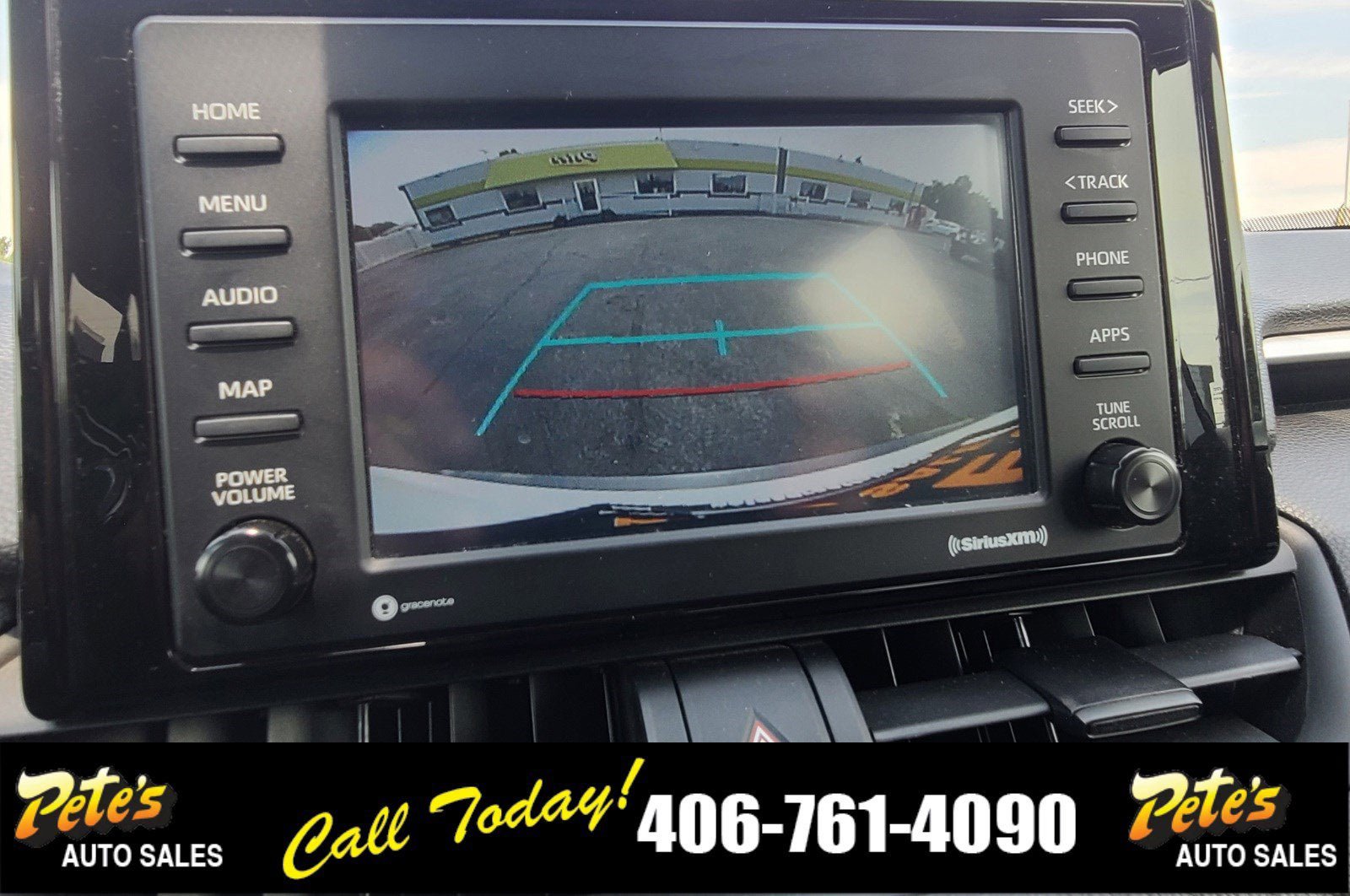 Used 2021 Toyota RAV4 XLE AWD/4WD image 25