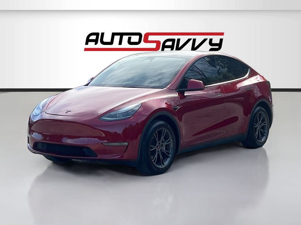 Used 2025 Tesla Model Y Long Range RWD image 3