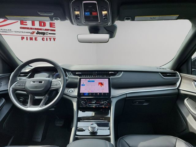 New 2025 Jeep Grand Cherokee Limited image 14