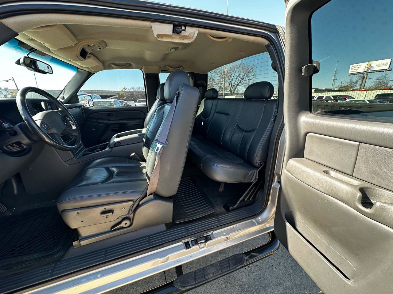 Used 2004 GMC Sierra 1500 SLE w/ Safe And Sound Package RWD image 22