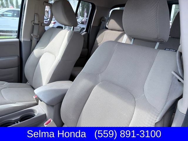 Used 2016 Nissan Frontier SV w/ SV Value Truck Package AWD/4WD image 10
