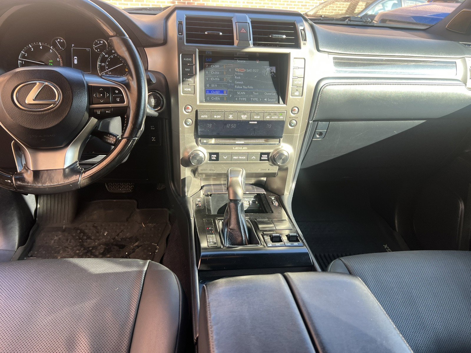 Used 2020 Lexus GX 460 Premium image 13
