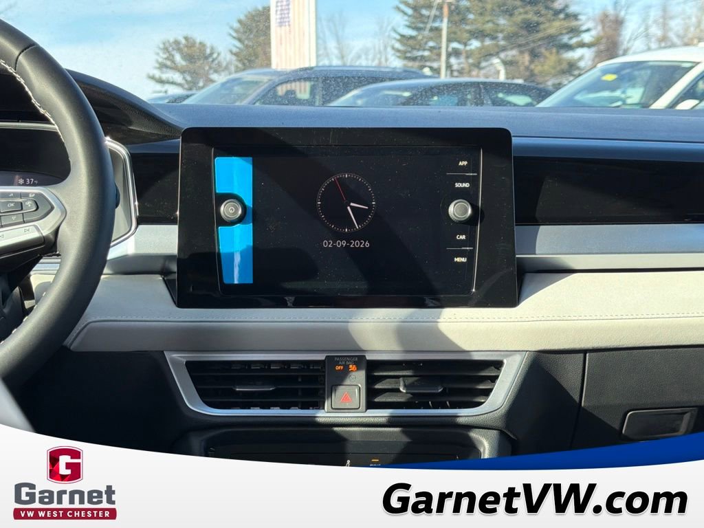 New 2026 Volkswagen Taos SE image 14