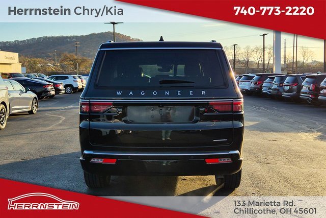 Used 2024 Jeep Wagoneer L Series II w/ Flexible Seating Group image 34