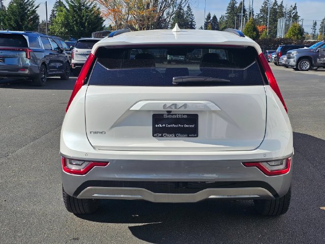 Certified 2023 Kia Niro Wave w/ Wave Preserve Package FWD image 4