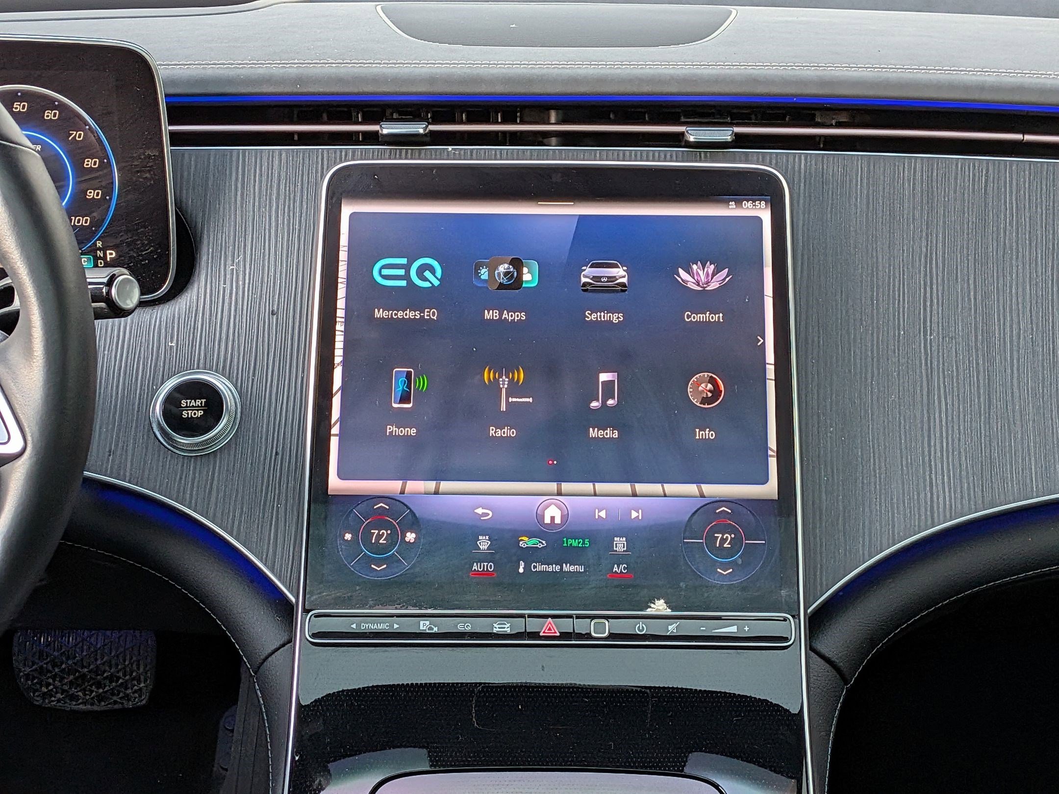 Used 2023 Mercedes-Benz EQE 500 4MATIC Sedan w/ AMG Line Exterior Package image 19