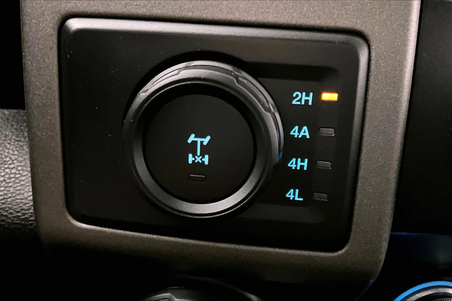 Used 2019 Ford F150 Raptor w/ Equipment Group 802A Luxury AWD/4WD image 34