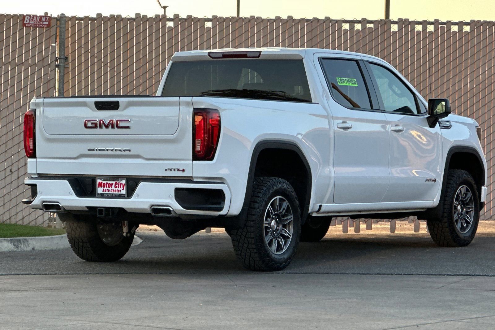 Certified 2025 GMC Sierra 1500 AT4 image 4