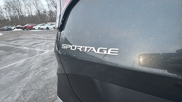 Used 2024 Kia Sportage LX image 34