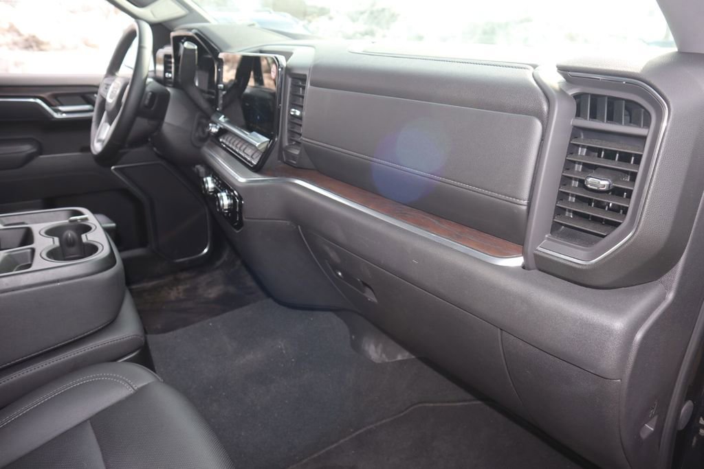 Certified 2025 GMC Sierra 1500 SLT image 24