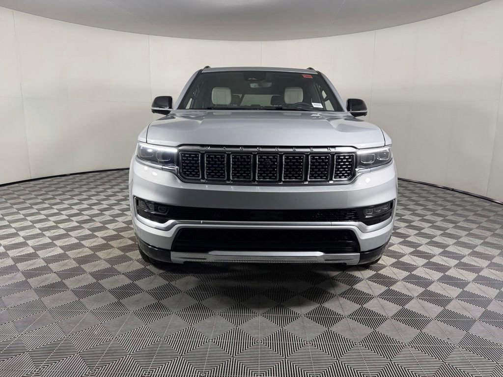 Certified 2025 Jeep Grand Wagoneer 4WD image 5