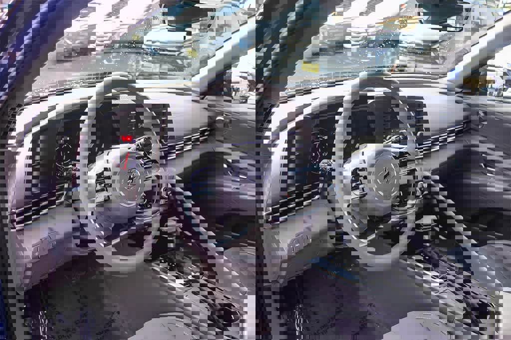 Certified 2023 Hyundai Elantra SEL image 22