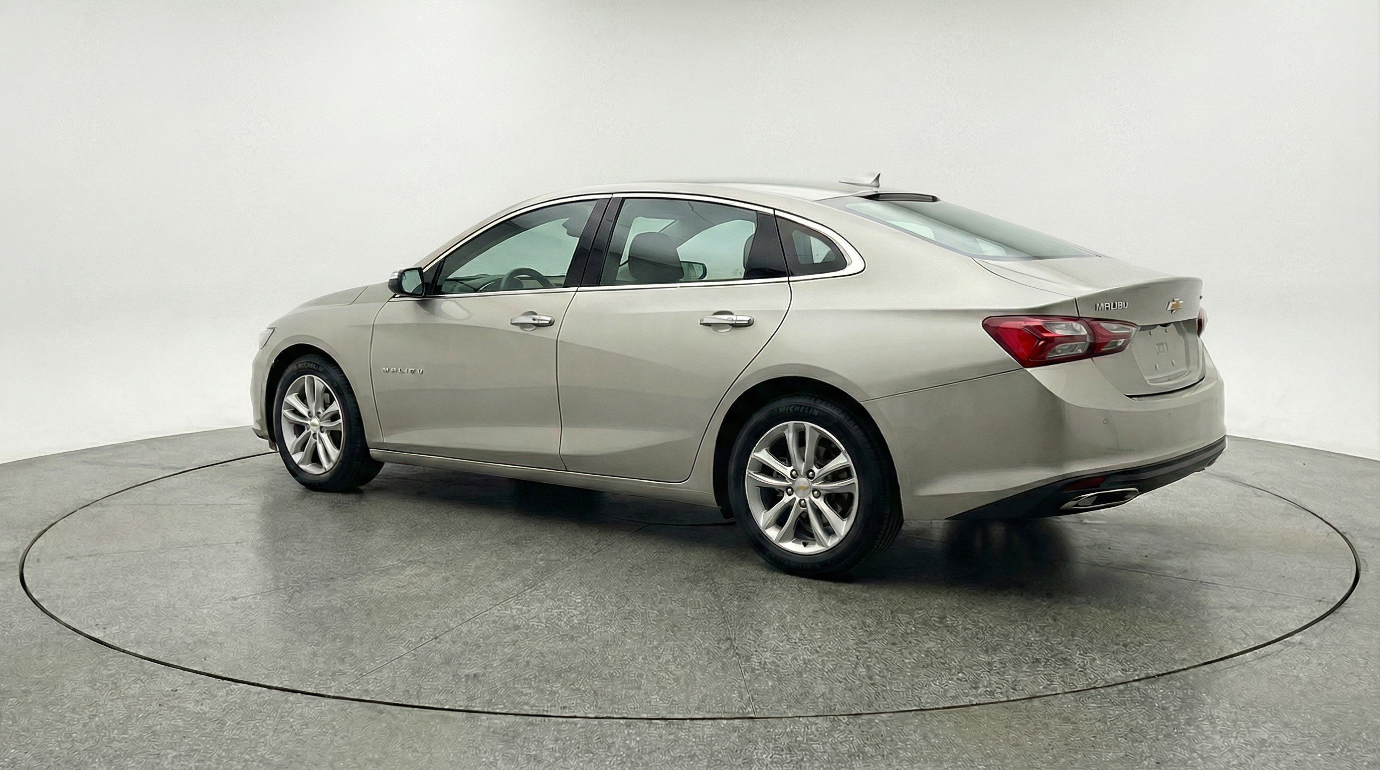 Used 2024 Chevrolet Malibu LT FWD image 6