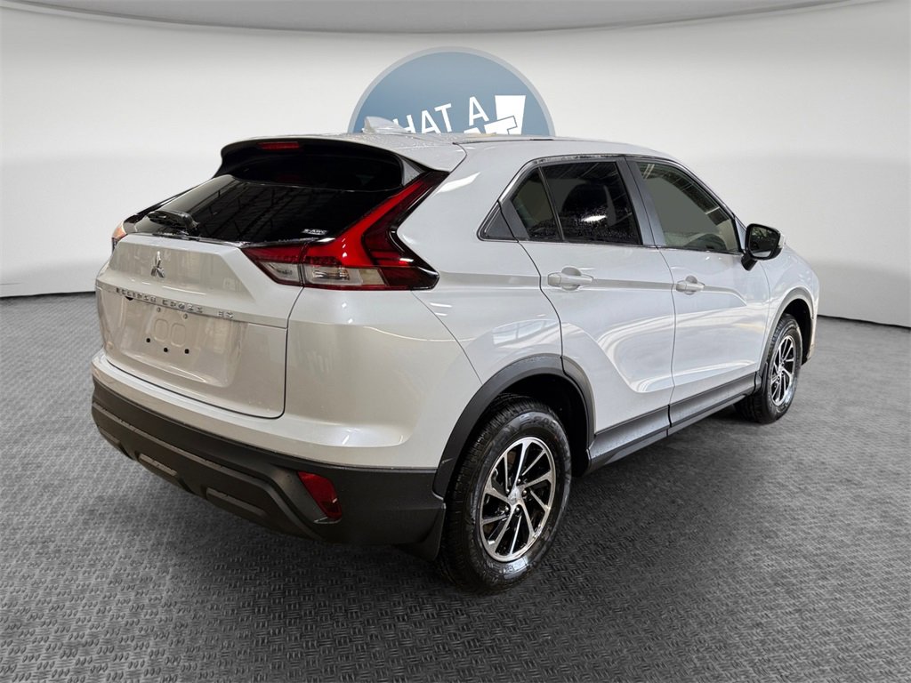 New 2026 Mitsubishi Eclipse Cross ES image 3
