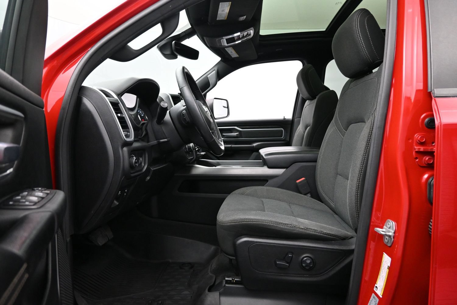 Used 2020 RAM 1500 Lone Star AWD/4WD image 9